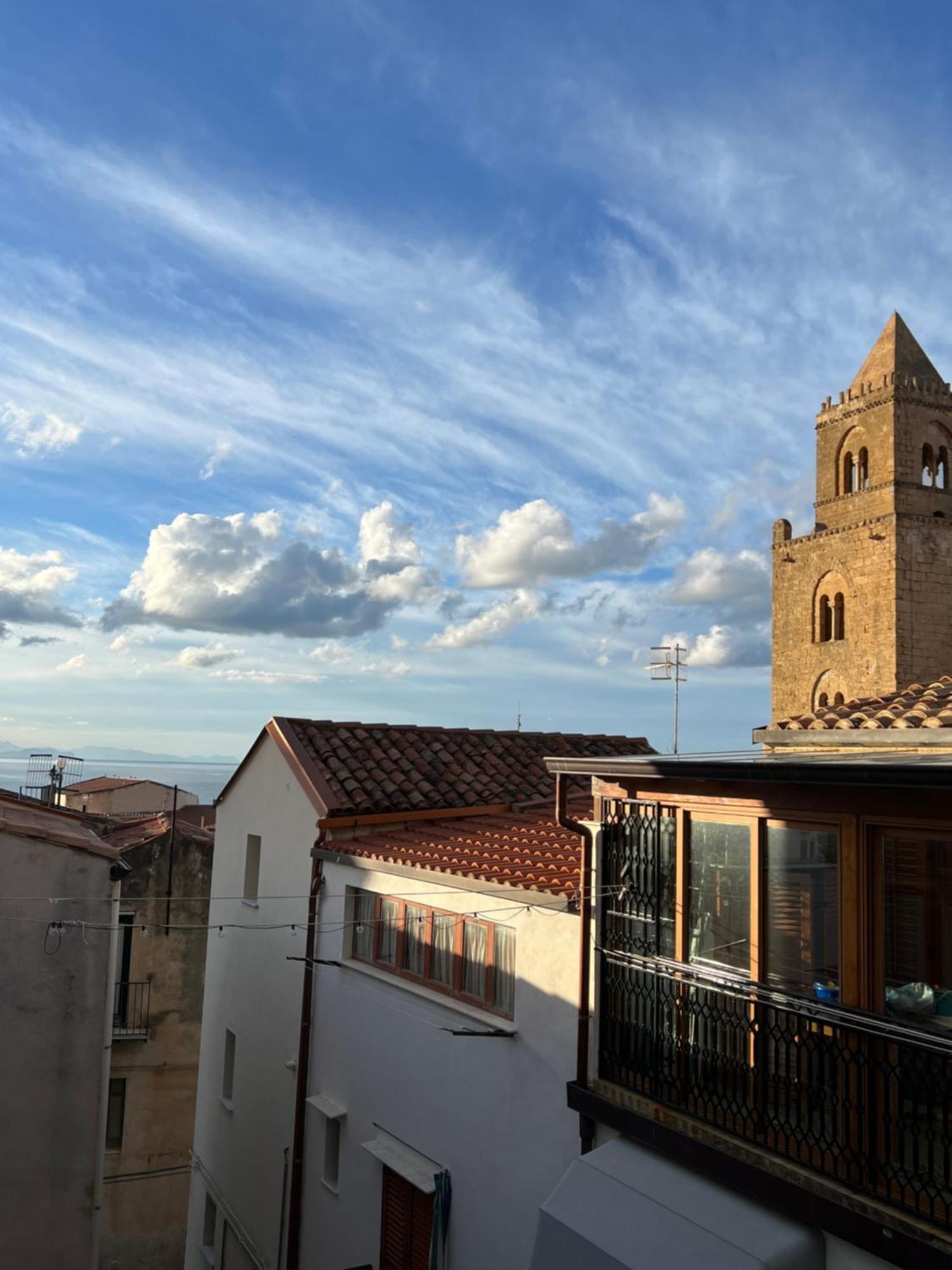 Nel Cortile Suite Чефалу Екстер'єр фото