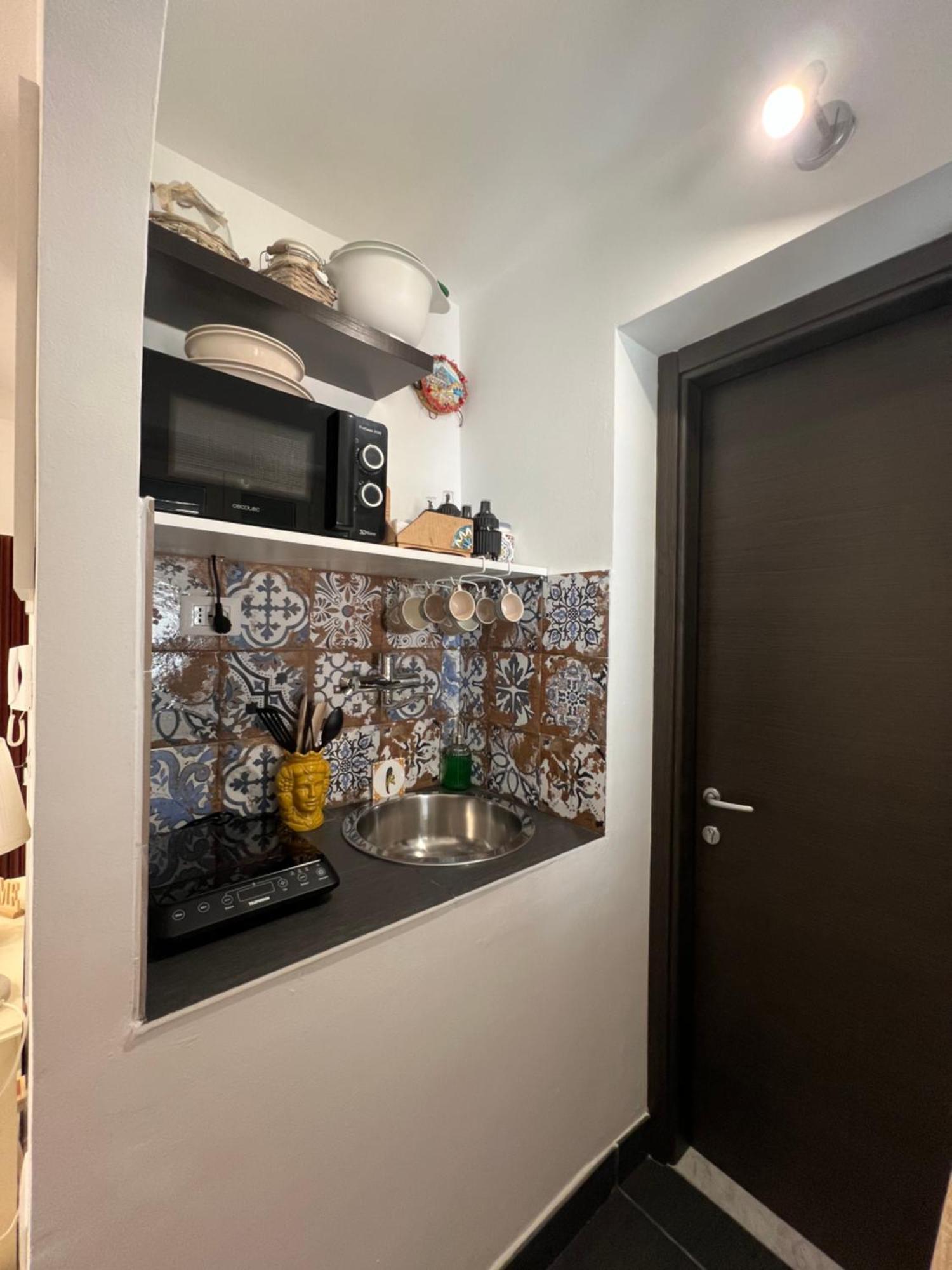 Nel Cortile Suite Чефалу Екстер'єр фото